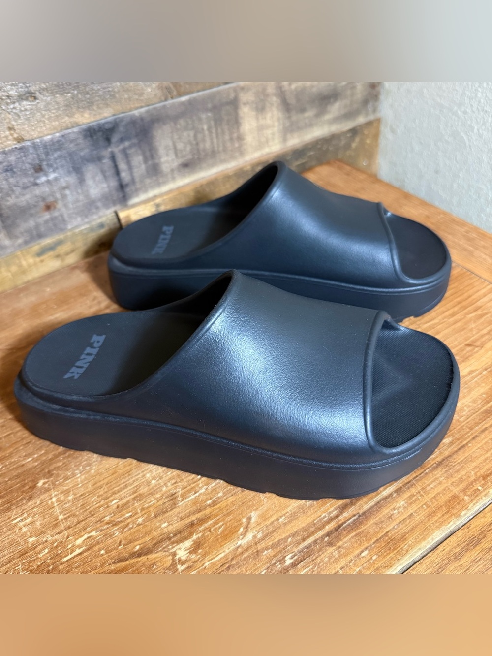 Victoria Secret PINK Platform Slide Sandals Size US 7/8 Black